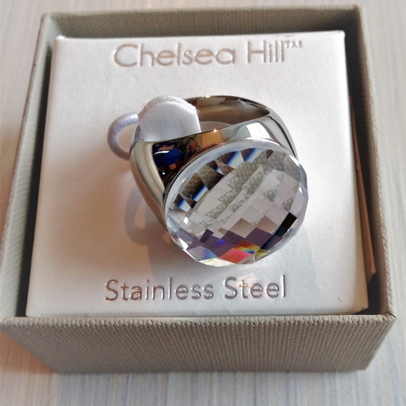 ring - Picture 2 of 8